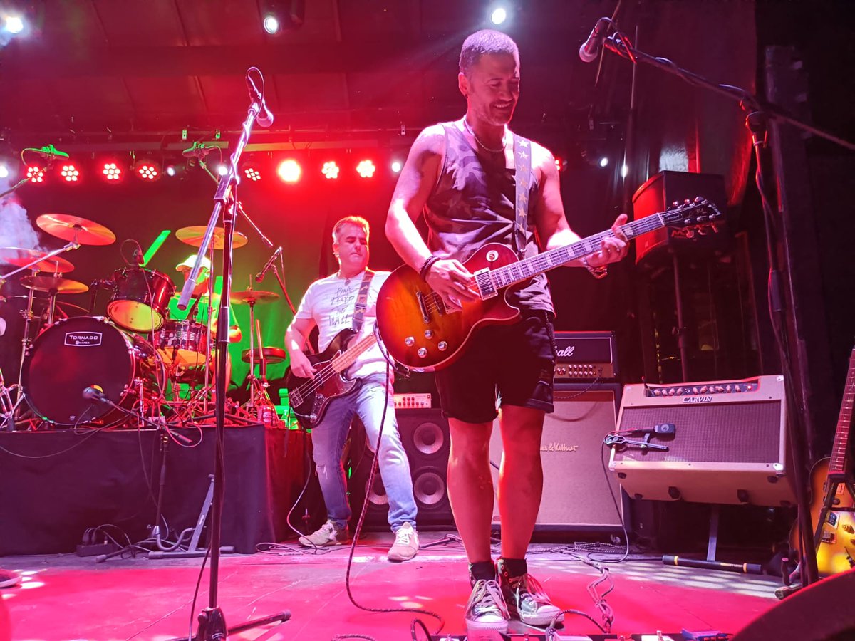 4 de copas tweet media