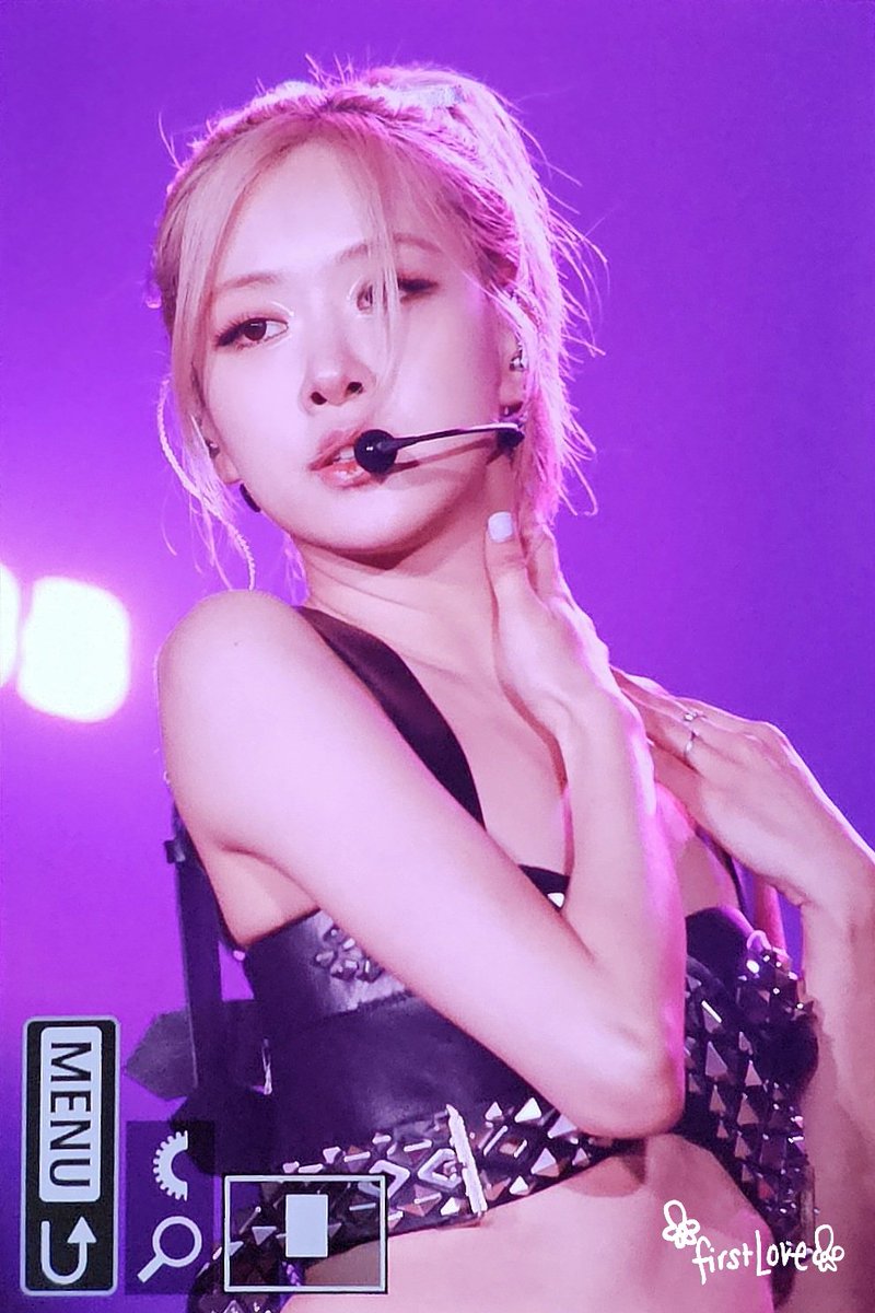 firstlove_rose's tweet photo. 230818 BORN PINK IN LAS VEGAS 🖤🩷

채영이 라스베가스 뿌셔따 🥹

#블랙핑크 #로제
#BLACKPINK #ROSÉ
@BLACKPINK https://t.co/rmZXu5NkHY
