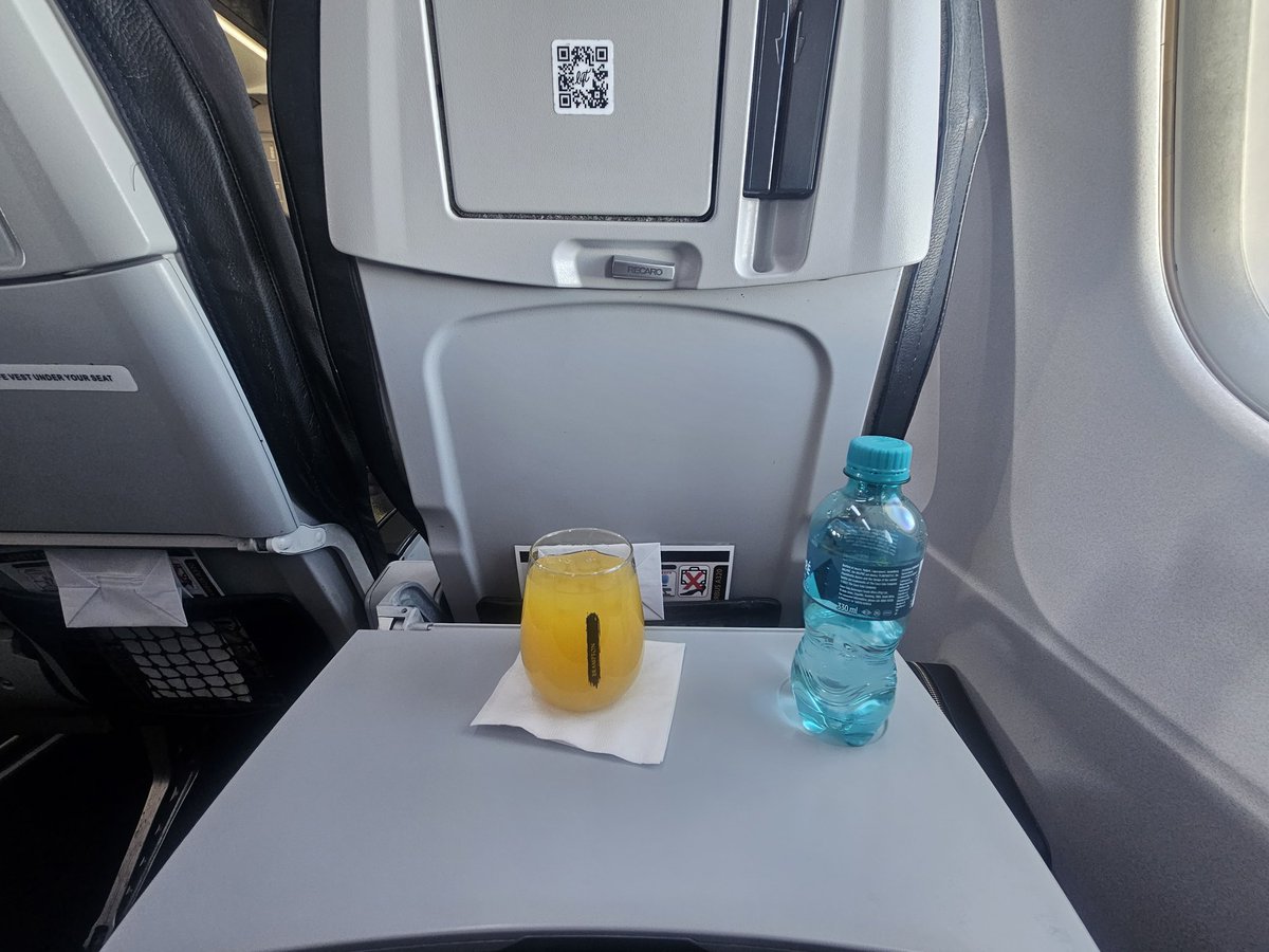 Upgrade from my fav airline!  Loved the spoils, thank you 🙏