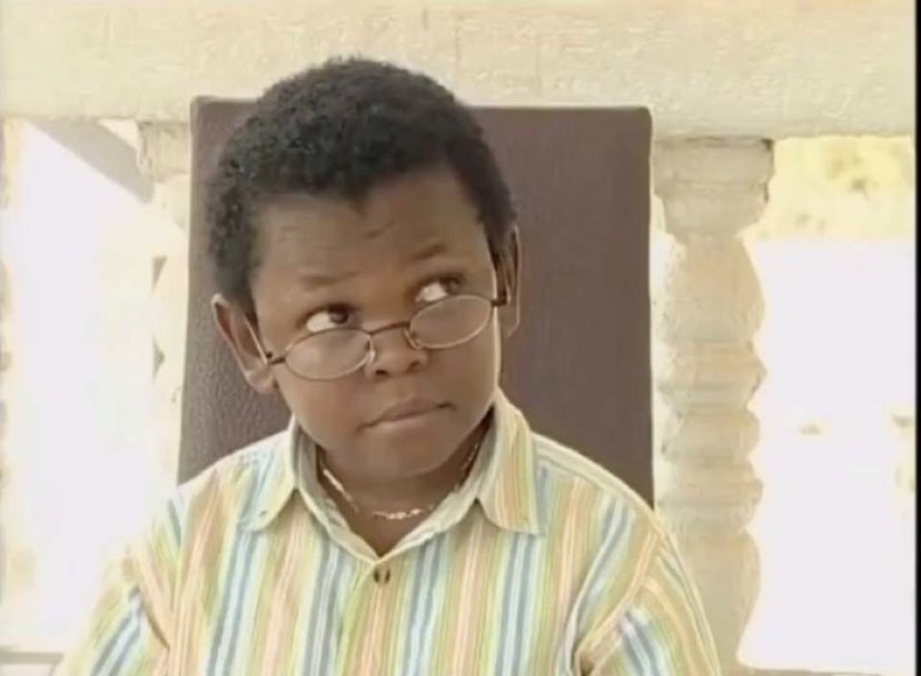 MrMekzy_'s tweet photo. Man: Pharm I’m done taking this antimalaria drug &amp; i don’t feel better at all.

Me: I’m sorry, I told you not to take vit.C tabs or anything that contains it, did you?

Man: No I didn’t.

Me: Okay.. hope you took enough fruits?

Man: Yes i did, i don’t joke with fruit salad.

Me: https://t.co/AoRJrMaCat