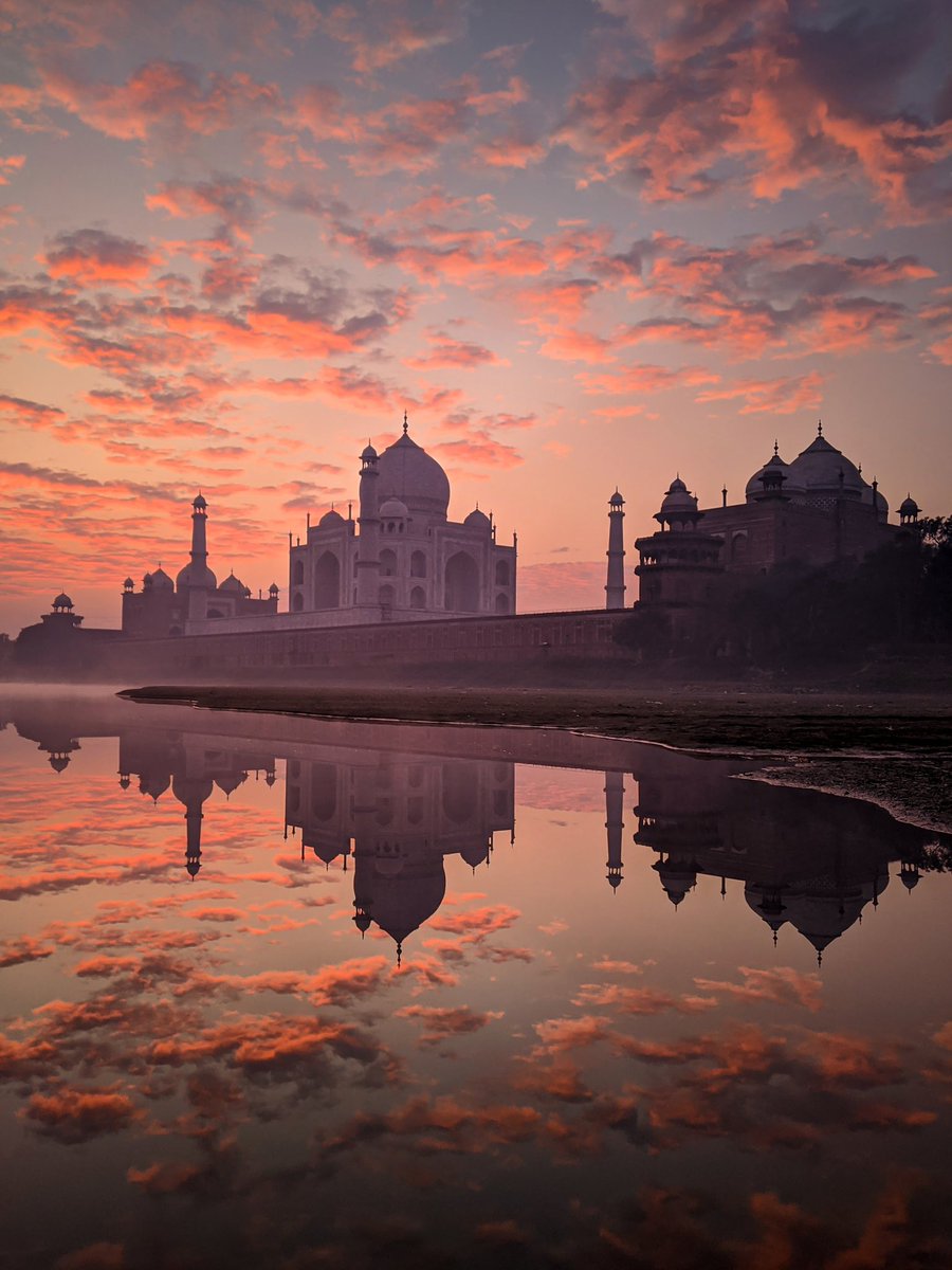 incredibleindia's tweet photo. On #WorldPhotographyDay, we're celebrating talented photographers capturing India's truest charm. Here are some of travelwithdanish’s cherished photographs and his experience showcasing the magic India brings to their craft! 

“What can I say about Taj! Whenever you see it, “Wah Taj” just pops in your mind for a reason. It’s grandeur and beauty will always leave you startled. India is a photographers’ delight and that’s why photographers from all over the world come here to capture and explore India, its rich architecture and heritage!” #IncrediblyLegendary 

#visitindiayear2023 #myincredibleindia #incredibleindia #dekhoapnadesh #tajmahal #worldphotographyday #photography #travelphotography #travelgram 

@tourismgoi @kishanreddybjp @PIBTour @PIB_India