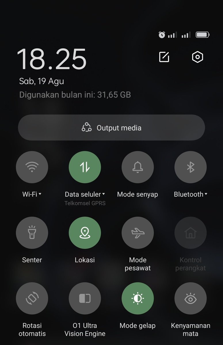 ronijaa's tweet photo. Kenapa @Telkomsel sinyal data internet buruk sekali disini di tempat sy berada apa bisa di maksimalkan jangkauanya?
#diluarjangkauan
#gprs https://t.co/kd2tV2yI34