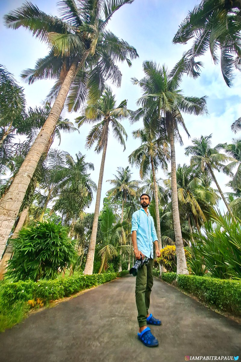 IamPabitrapaul's tweet photo. Happy #WorldPhotographyDay 
📱Amit🙂 https://t.co/eTTKHbdSPb
