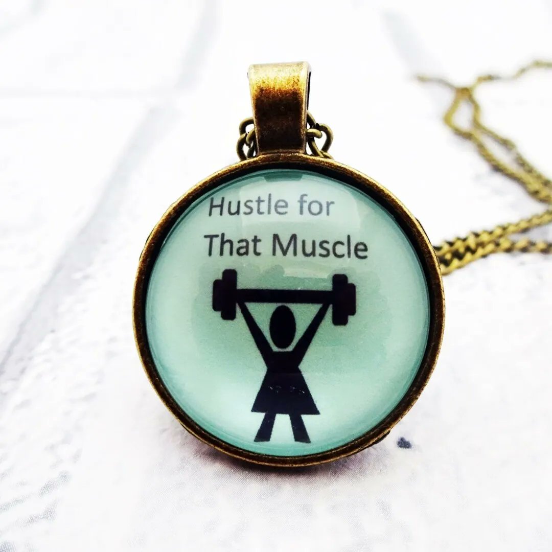 You gotta hustle for that muscle 💪🏻 buff.ly/3OGp5OY #SMILEtt23 #hustleforthatmuscle #womenwholift #strongwomen #muscle #weightlifter #strongnotskinny #thisgirlcan #musclywomen #fitmom #fitnessmad