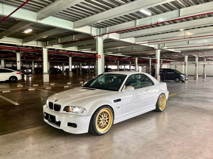 Suka Mobil Tua tweet media