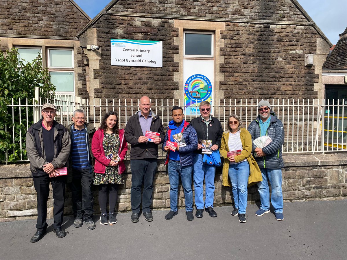 Great to be out in Port Talbot this morning joined by <a href="/DavidReesMS/">David Rees MS</a>, <a href="/FreeguardSharon/">Cllr. Sharon Freeguard🌹</a>, <a href="/CllrSaif/">Cllr Saifur Rahaman</a> and <a href="/71_woodsy/">Councillor Robert Wood</a> #LabourDoorstep 🌹☀️