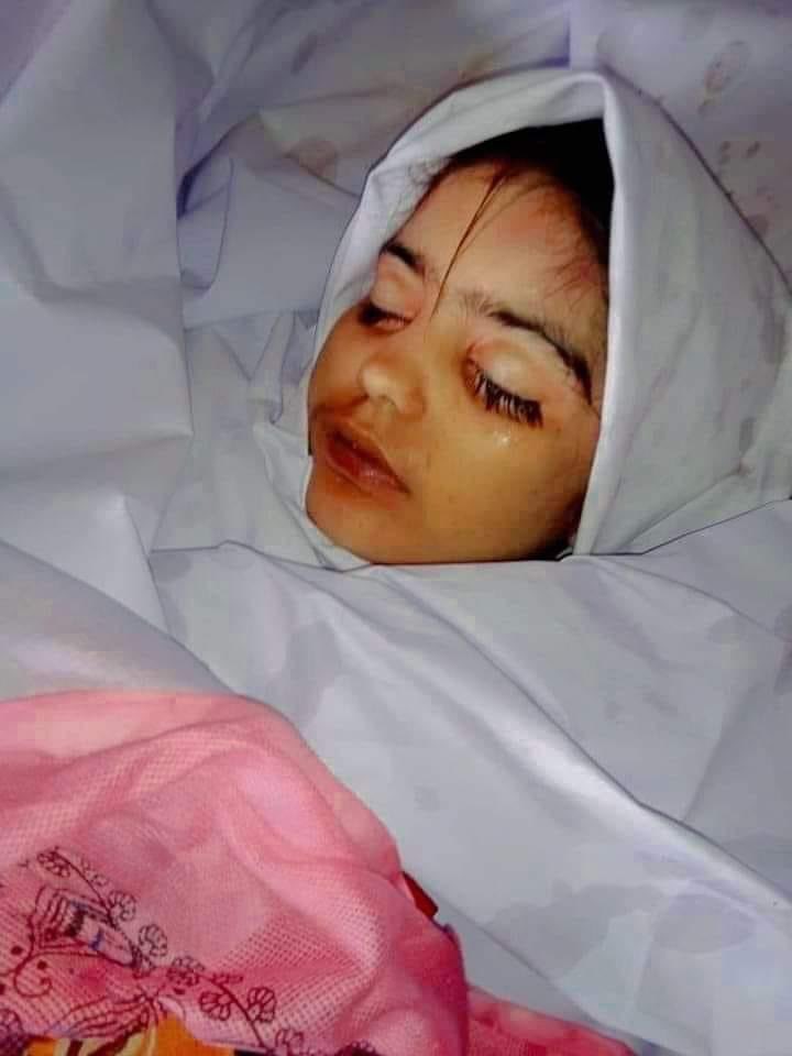 شهيد نياڻي فاطمه جي 
قبر ڪشائي ـ قبر اندر پنج ڏيھن کان پوءِ بھي نياڻي فاطمه جو چمڪندڙ چهرو