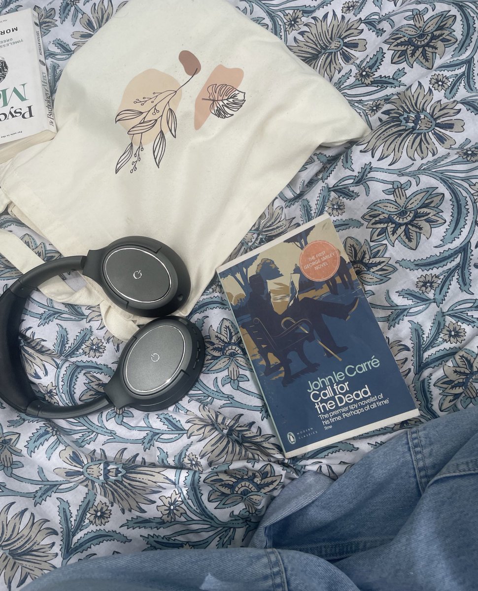 but poetry, beauty, romance, love these are what we stay alive for🌷

📍cubbonreads