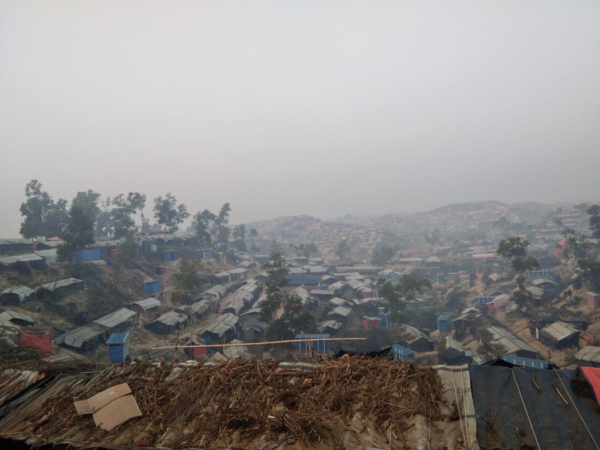 md_yasiein's tweet photo. #WorldPhotographyDay
Very few of shots of 2017/18 in Rohingya camp
#rohingyarefugees #Rohingya #refugees
#RohingyaCrisis #camplives #photography
#Documentaryphotography #crisis #HumanitarianAssistance #campview #yassinphotography #WorldPhotographyDay2023 https://t.co/N6iKTtwdhy