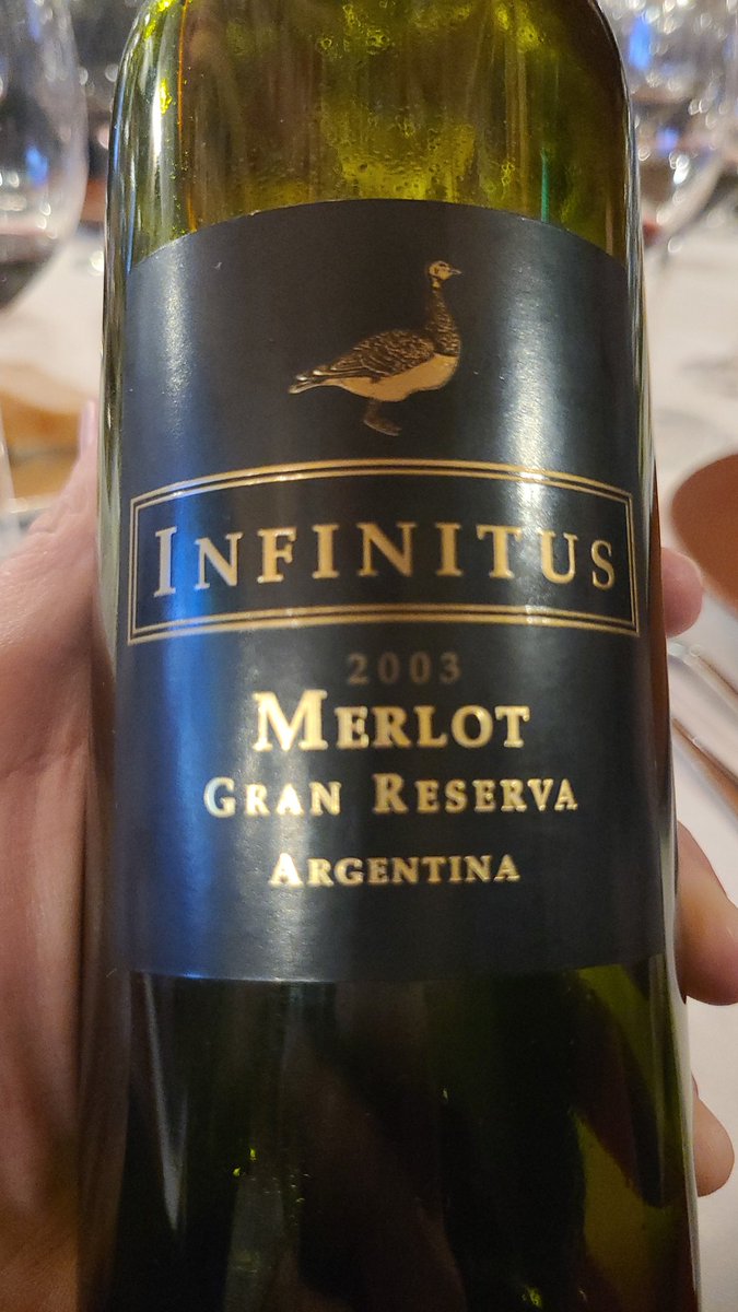 Un pequeño resumen de lo que fue ayer la enorme noche del Merlot en Romanee..💣🍇🍷