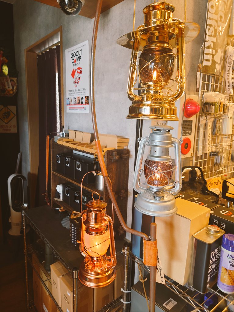 kuma_circus's tweet photo. 飲み会から一夜明け、キャンプギア巡りで、OUTDOOR SHOP TENTOSさんに行ってきました ʕo̴̶̷ ㉦ o̴̶̷ ʔ ﾀｶﾗﾉﾔﾏﾀﾞ

詳細は画像左下(代替 or ALT)をタップ願います🙇‍♂️
 #キャンプギア
 #TENTOS
 #VENTLAX https://t.co/ZXSNPA2DrC
