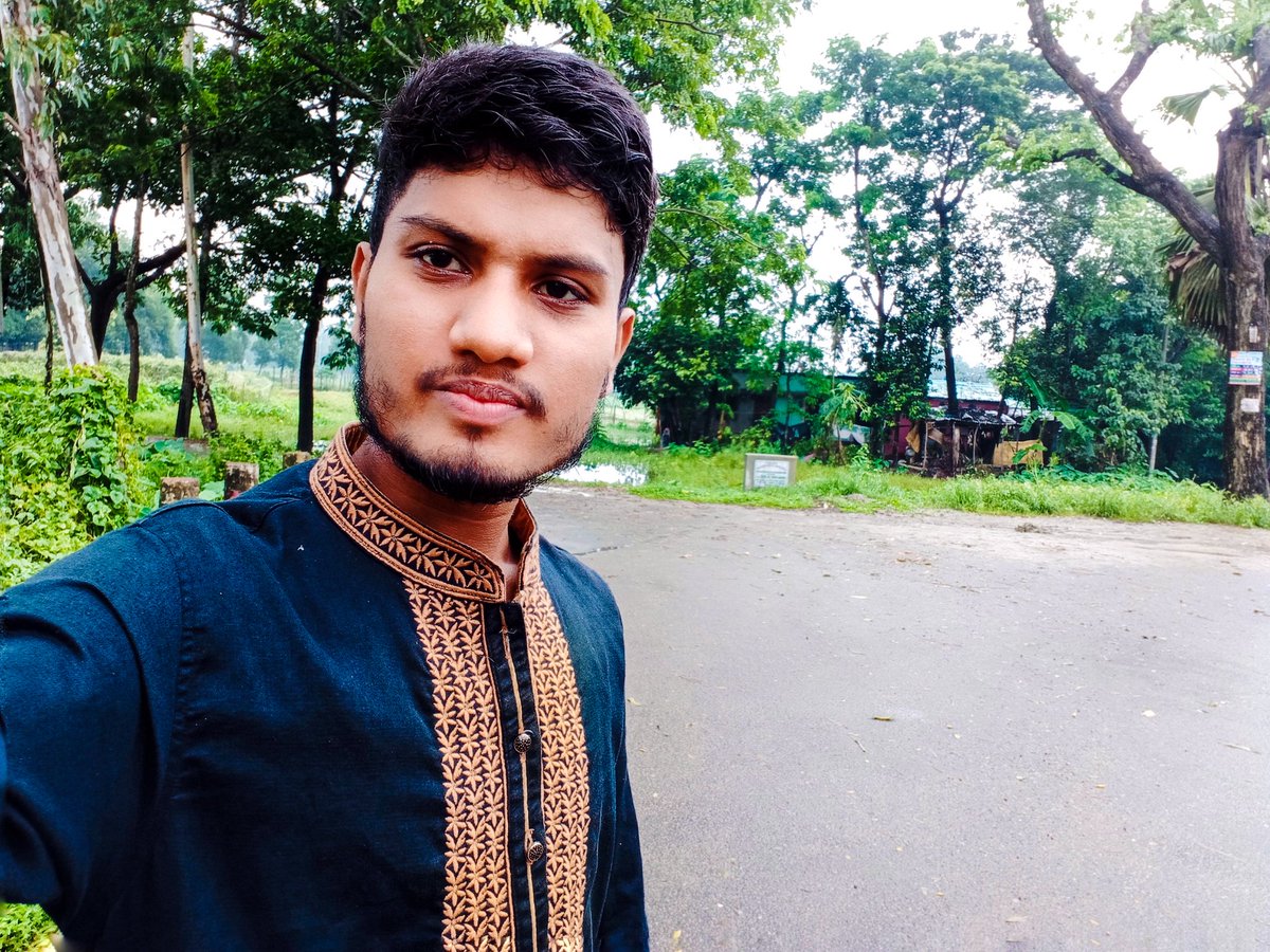 jahedul_rezvi's tweet photo. প্রকৃতির এই অপরূপ সৌন্দর্যের মাঝে হারিয়ে যেতে চাই! জীবনকে প্রকৃতির রঙ, রূপ ও গন্ধে মাতিয়ে নিতে চাই।🌼💚💚 https://t.co/FZiYTFgMwu