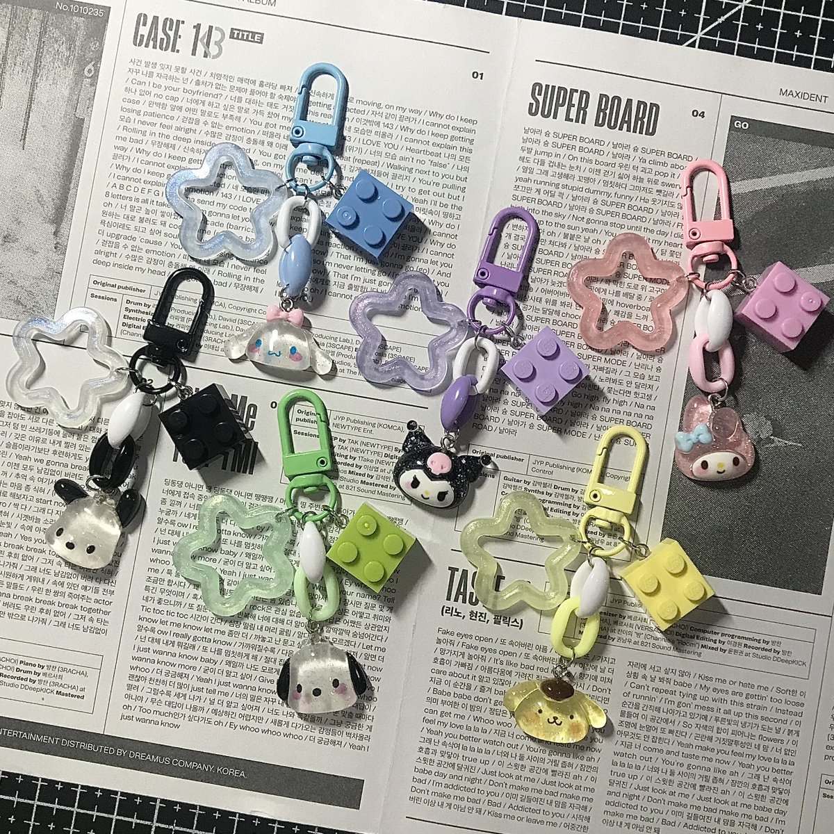 hybcart's tweet photo. wts | lfb | ph

[ pre-order : sanrio inspired charms ]

— deadline of order : 08.22.23 (8:00 pm)
— order form : https://t.co/KgGOA68Yno ♥︎

🏷 keyring keyrings keychain charm block buckle star cinnamoroll kuromi my melody pochacco pompompurin https://t.co/9hysf9zIPs