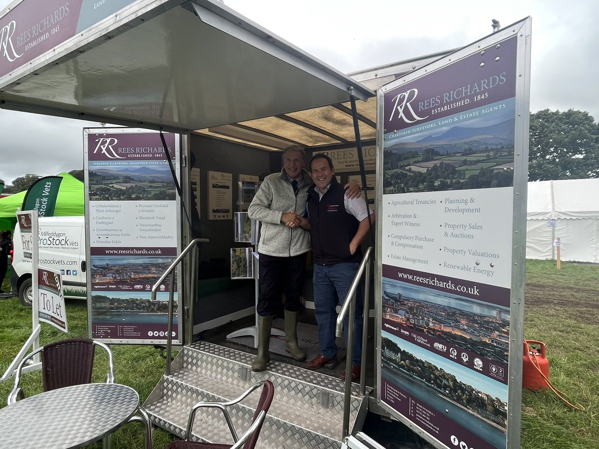👀 Looking for something to do today…..visit us at🐄🐑🐎Llandeilo Show for a cuppa☕️🍪
#Llandeilo #Carmarthenshire #Property #Valuers #LandAgents