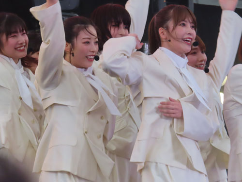 VoiceMediaJP's tweet photo. レポート：櫻坂46の熱狂的なASEANのファンがクアラルンプールに集結！「Japan Expo Malaysia 2023 Sakurazaka46 First Live in Malaysia」イベントレポート https://t.co/RZguAksSWT #櫻坂46 #Japanexpomalaysia2023 https://t.co/oeNzDwKJwq