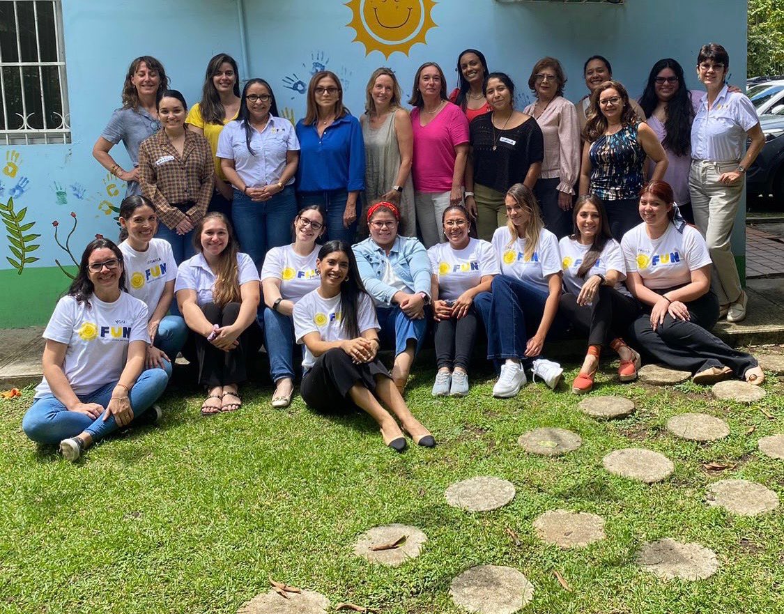 <a href="/unidosporninez/">Fundación Unidos por la Niñez</a> <a href="/micastillolopez/">María Inés Castillo</a> 
La Fundación Unidos por la Niñez formalizó asocio a través de su Programa PASC, con SAVE THE CHILDREN, organización que tiene presencia en 180 países y ahora en Panamá! Ayer con STC iniciamos el fortalecimiento de capacidades!