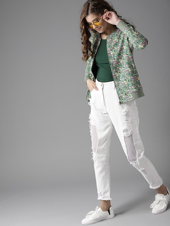 ben_ze_nft's tweet photo. Olive green printed jacket 💚 https://t.co/mjAK9T41CP Get yours now #fashion #fashionblogger #designer #chic https://t.co/edbqYoZG96