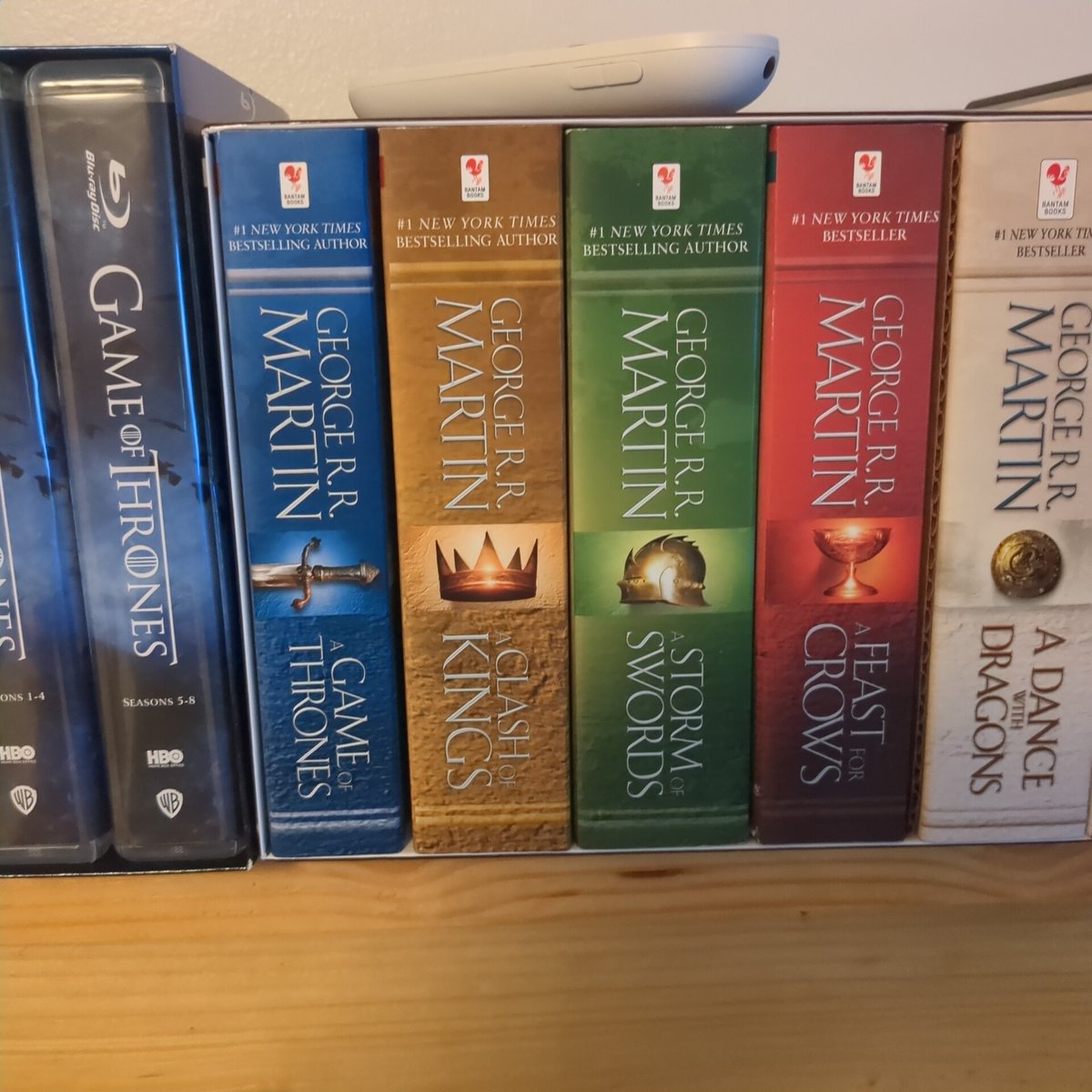 kingcharlescam's tweet photo. My word, I apologize for my internet activity today, but it really is all just about fighting and f******!

#Got #hbo #georgerr Martin #actions ofconsequences #red wedding #daney wasright https://t.co/SkWcbD98YJ