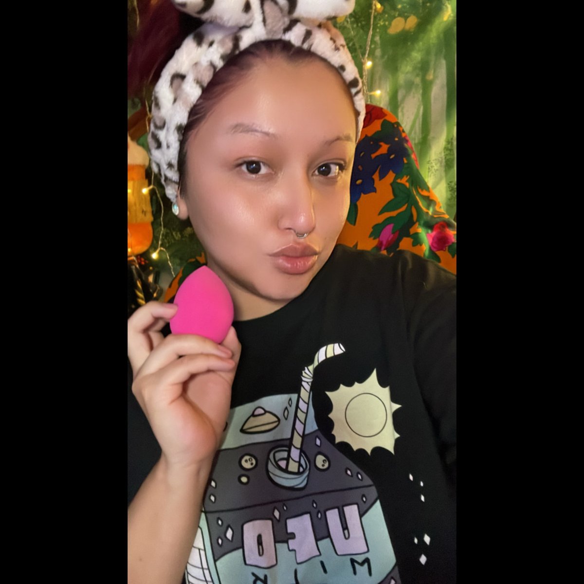 AuntiesEyeliner's tweet photo. Auntie’s Eyeliner GRWM: Make up Stream | Cozy Games: Coral Island | Palia
TODAY @ 6:30am MST 🏔️
✨ https://t.co/4esHGlw06N ✨
🤔:Tiktok Live: RiahDezBah
🔗Link in bio📱
#indigenousstreamers #nativestreamers #indigenouswomen #twitch https://t.co/use3YRPN7G
