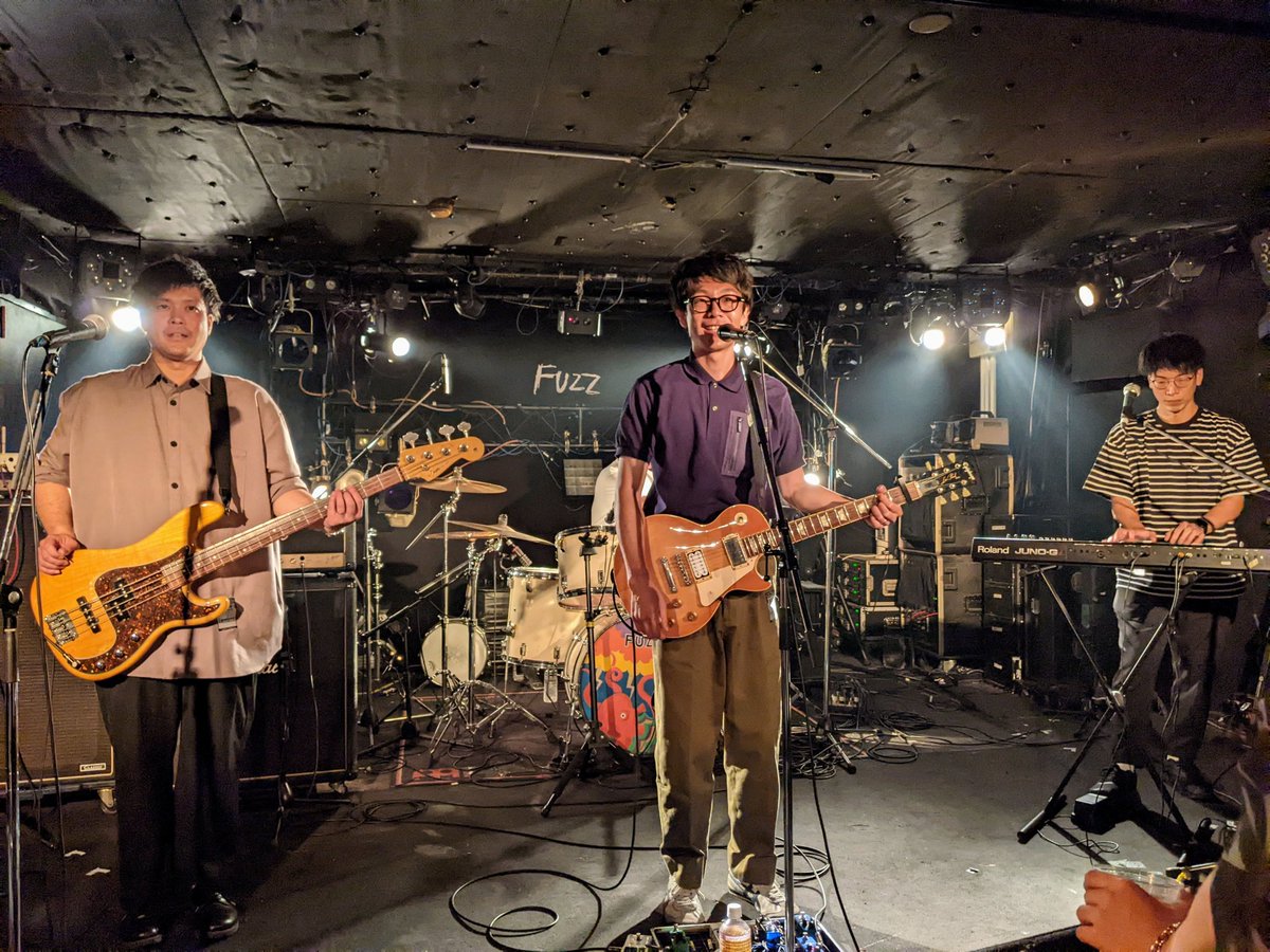 ChichiSo2013's tweet photo. 21:15に無事帰宅。
#SHALLY さん、 #MIKROCK 出場決定おめでとうございます🎊
その他出演者のみなさん、お疲れ様でした。 https://t.co/UL4WIi4wUT