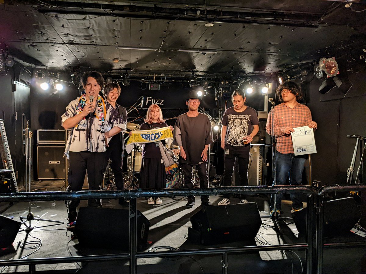 ChichiSo2013's tweet photo. 21:15に無事帰宅。
#SHALLY さん、 #MIKROCK 出場決定おめでとうございます🎊
その他出演者のみなさん、お疲れ様でした。 https://t.co/UL4WIi4wUT