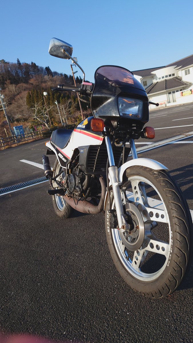 Ryuki_GVB's tweet photo. 初めて自分で買った相棒
#バイクの日
#MBX50F https://t.co/6HOpE6KfYJ