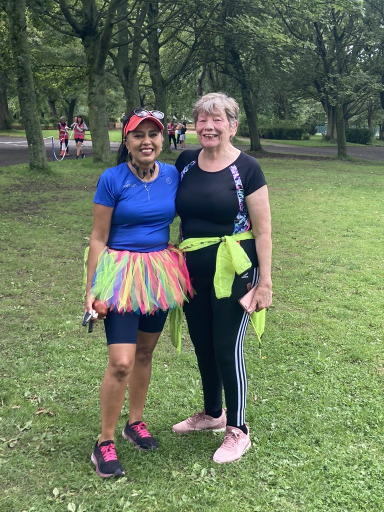 Clareycoco's tweet image. Special @WHMparkrun day today!  Celebrating @maevediane cardiac recovery parkrun &amp;amp; end of an era with @IndianGirlRuns #specialdays