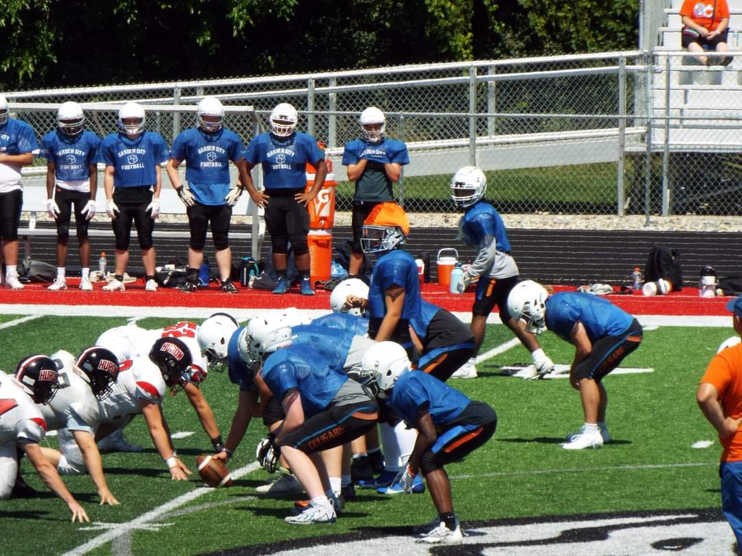 JonathonJeffe14's tweet photo. Scrimmage was a success!!!! We looked way better than last year!!
OTC Linden!!!!! @D2ugly @TristanY77 @Rehman_Moe8 @jesseychavez2 @NickEmond14 @_aliahmad10 @folsombrandonj 
@agency_met @MIexposure https://t.co/hjkB6Mz5wu
