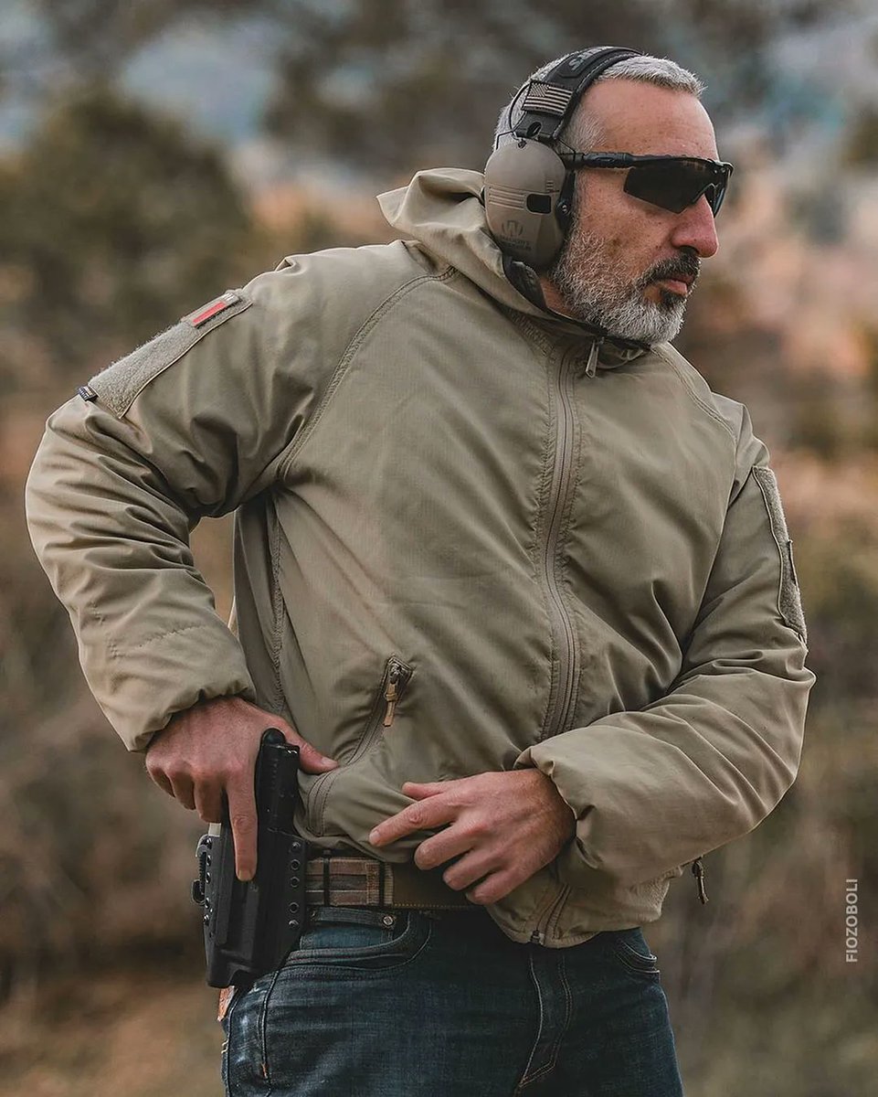 BravoHolsters's tweet photo. Take aim, slowly exhale, and pull the trigger.

Repost from @francesco_pac

#winthefight
#firearmstraining
#training
#lawenforcement
#thinblueline
#gear
#tacticool
#pistol
#teamtraining
#tacticalunit
#triggercontrol
#marksman
#marksmanship
#ar15
#ar15build

Photo by: @fiozoboli https://t.co/352WBmYKPj