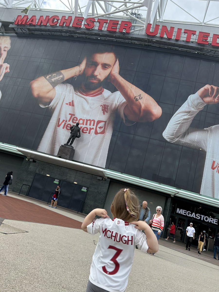 Dan McHugh tweet media