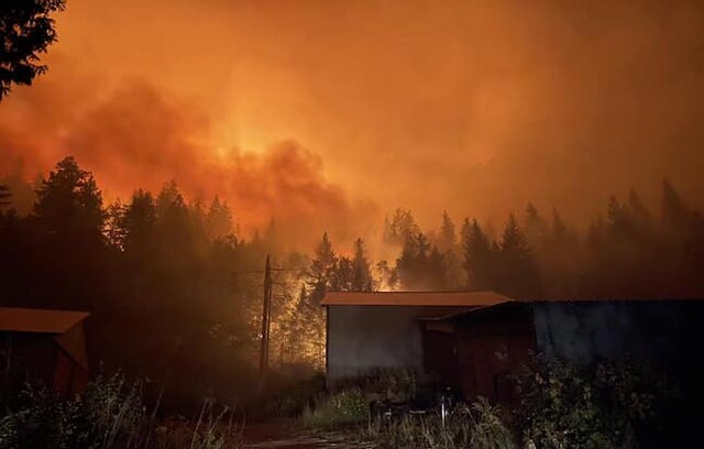 Extent of wildfire damage in North Shuswap still unclear, new alert for Sorrento: UPDATE: 5:20 a.m. An evacuation alert has been issued for Sorrento due to the wildfire threat on Squilax Mountain. The Shuswap Emergency Program said as of about 4:40 a.m.… dlvr.it/Stt1BS