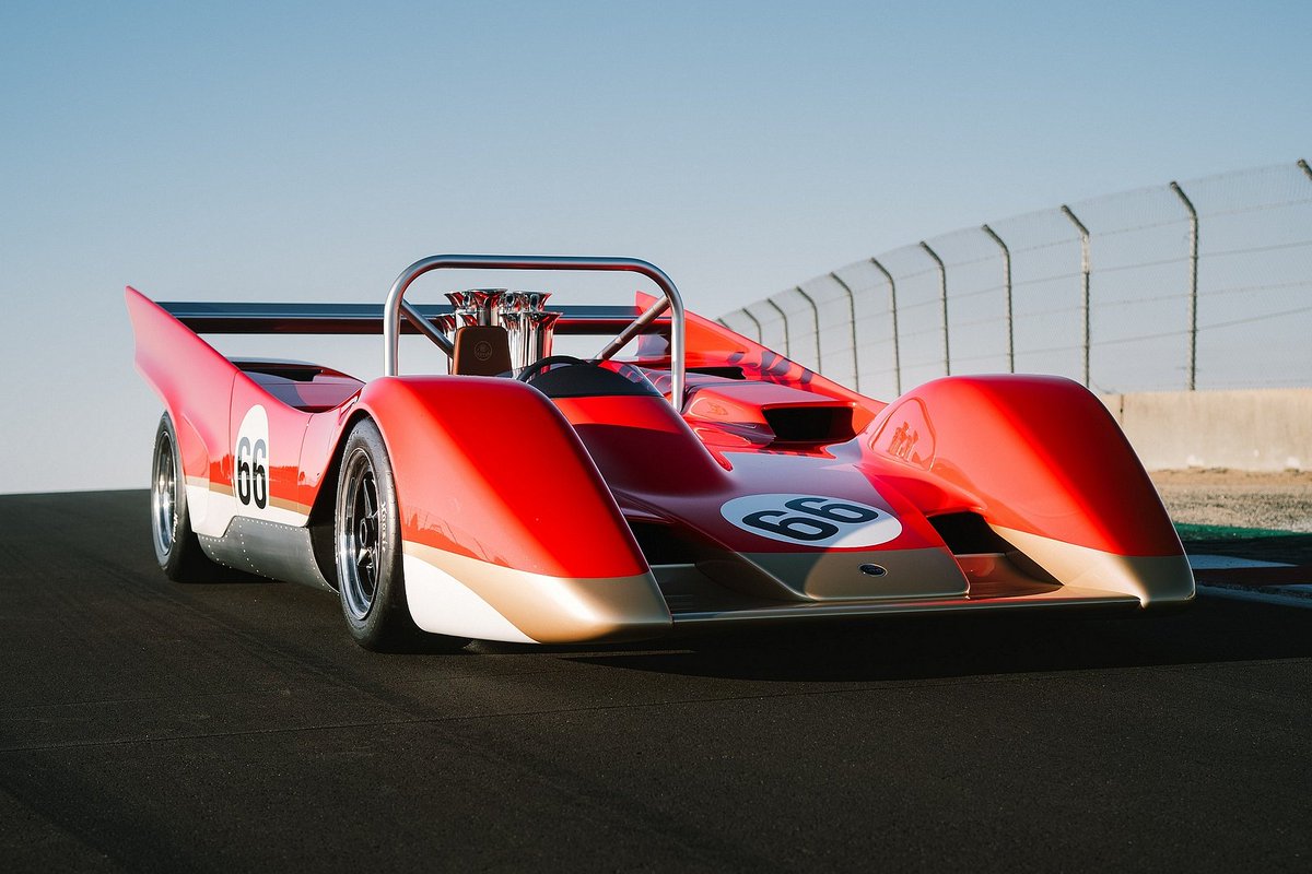 CarBuzzcom's tweet image. Lotus Type 66 Reborn As 830-Horsepower 1970s Racer. Lotus will produce 10 limited examples only with an estimated price of over $1.2 million. #autoshow #concoursd&apos;elegance #reveal Read: car.bz/sikj6f2