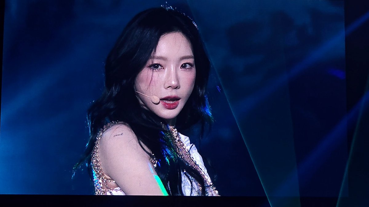 farmerking39's tweet photo. 헉
#TAEYEON_TheODDOfLOVE_in_SINGAPORE #TAEYEONCONCERT_TheODDOfLOVE 
#TAEYEONinSG
#태연 #TAEYEON https://t.co/hjPk8SKU2o