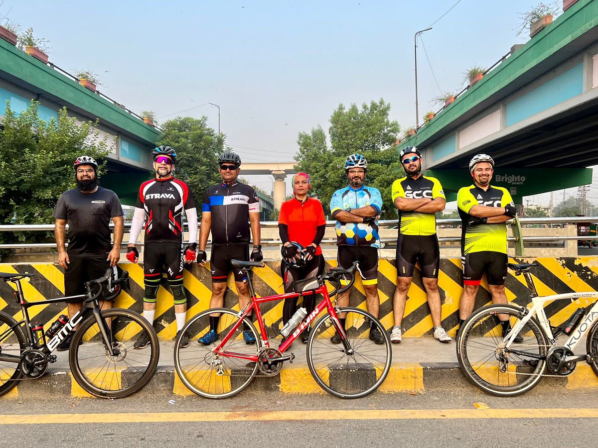 gulbergcycling's tweet photo. Great turnout today despite the weather conditions.
Join us for our @LSDCycling club for Canal Rides every Wednesday and Saturday morning!
For further information contact our admins @ahmedsajjad @abbasnpm and @shahmadzafar
#cycling #cyclinglife #coffeeloop #mangoexpress #lsd https://t.co/Z1cg8TBzit