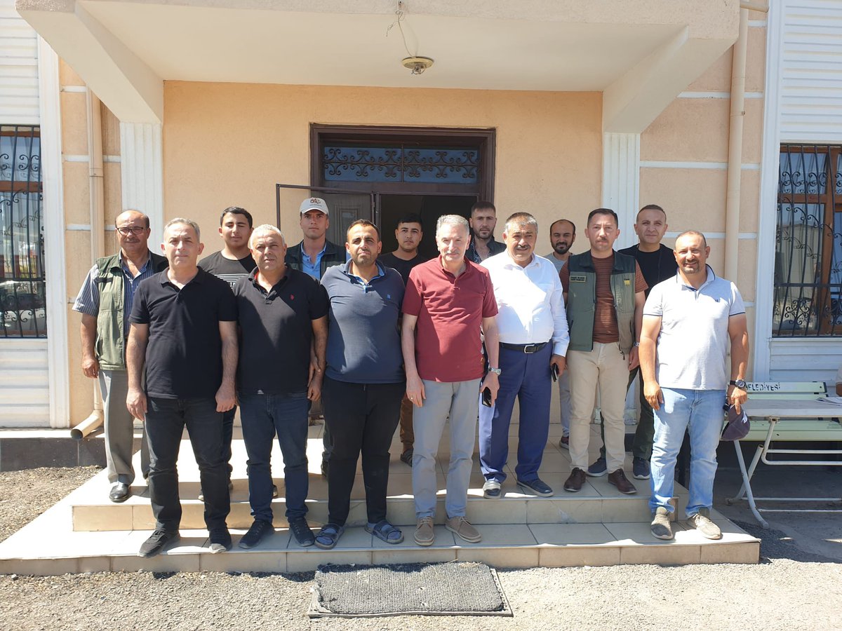 Ahmet_Guldal's tweet photo. Himmetdede Geçici Alım Merkezi ve açık yığın sahalarında incelemelerde bulunduk. 

Alım Merkezimizde faaliyetlerimiz hasadın sonlanması sebebiyle azalarak devam ediyor. 

Görevi başındaki personelimize kolaylıklar diliyor, tesis sahibi Sayın Bülent ASLAN' a destekleri için teşekkür ediyoruz.

#tmo