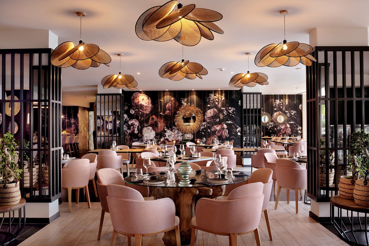 Yo2Designs's tweet photo. A new project for Yo2 at the Royal Apollonia 5* luxury beach hotel

We are honoured to be part of a new exceptional project with a selection of customized wallcoverings and carpets specially redesigned for this hotel. https://t.co/54h53D6gGz