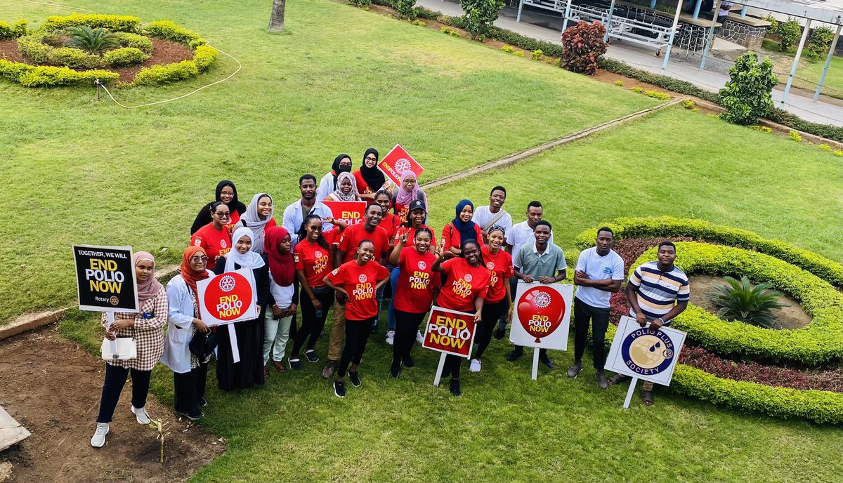 Nehemiah_mtitu's tweet photo. Leo nimeungana na @rottanzania katika uzinduzi wa kampeni ya #ENDPOLIO . Kampeni hii imefanyika katika hosp. Ya mwananyamala ikihusisha utoaji chanjo kwa watoto. #letstogether #endpolio https://t.co/Sp4EJMId7N