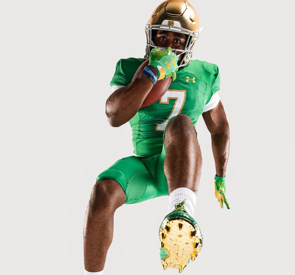 herecometheiris's tweet photo. 1 week until Notre Dame Football ☘️🏈🇮🇪 https://t.co/4yA4V6KLh3