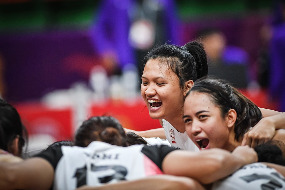 sea_sports_news's tweet photo. 🏀 BASKETBALL | Team Indonesia 🇮🇩 is your FIBA Women's Asia Cup 2023 - Division B CHAMPION(s) 🏆. The team defeats Iran in an exciting finals, 55-54. Indonesia is promoted to Division A for the next edition.

📷 FIBA https://t.co/PavkKyC6uP