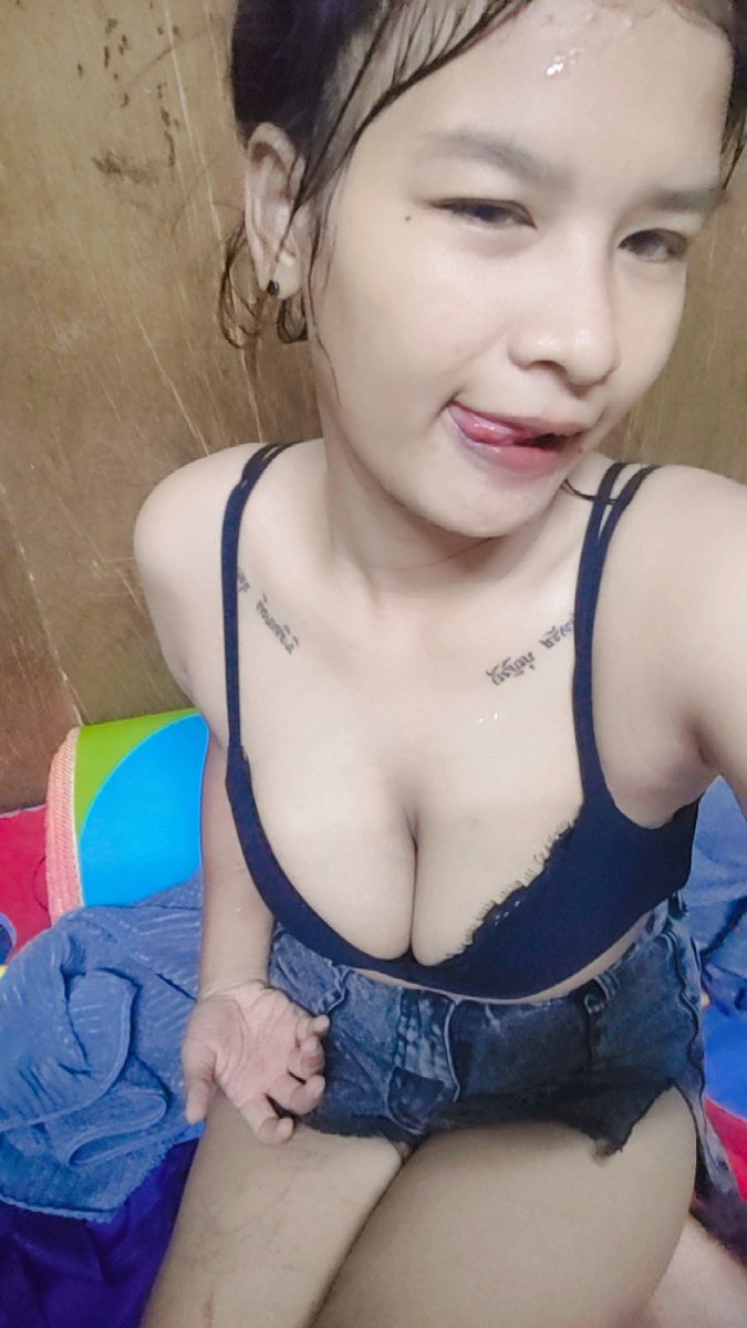 ChantraVasin's tweet photo. เงี่ยนหีจัง อยากหาที่ปล่อยน้ำ https://t.co/Isst5pRm06