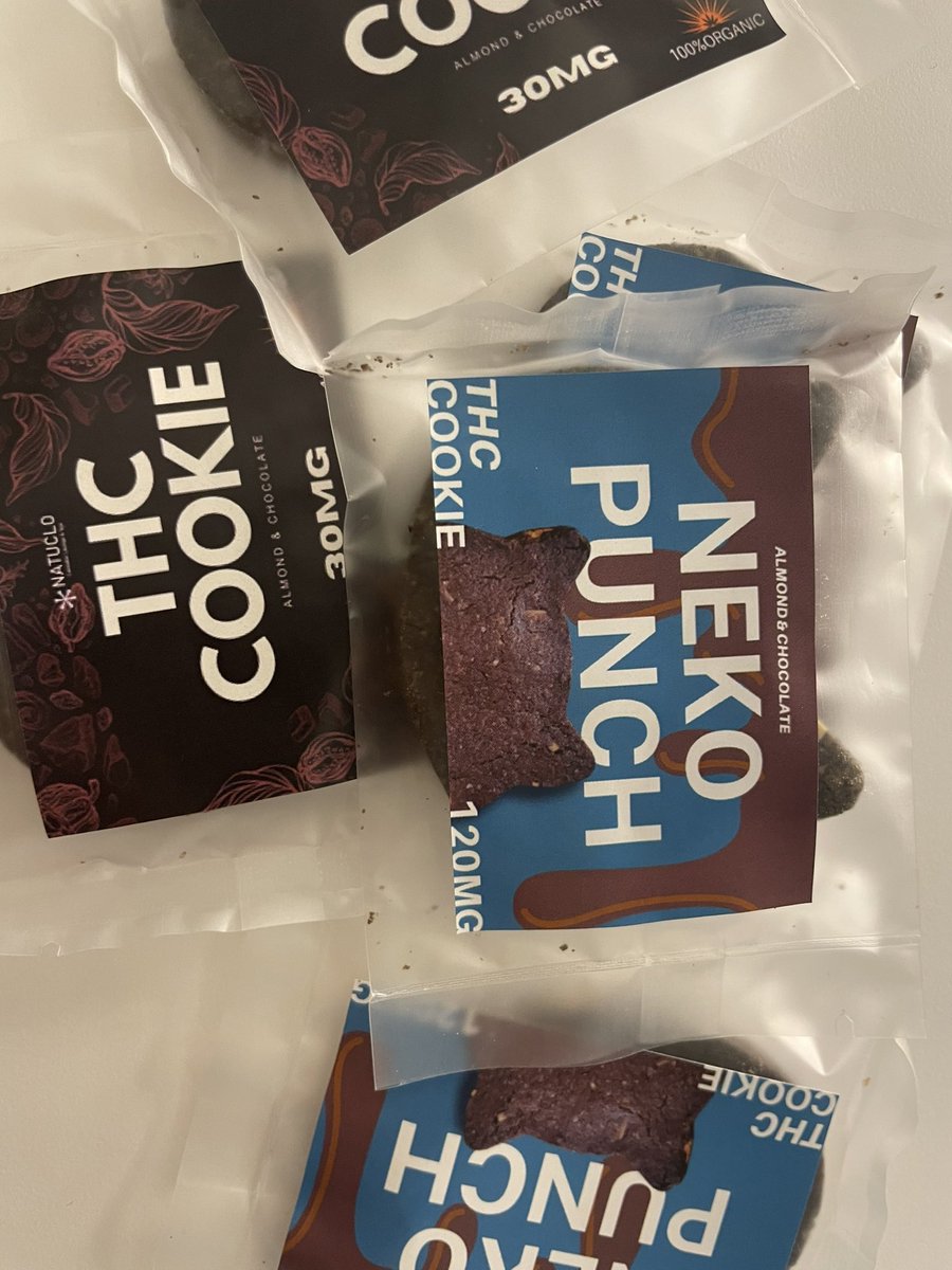 natuclo_th's tweet photo. #NATUCOL #stonerlife https://t.co/yzSYtbSHzd
