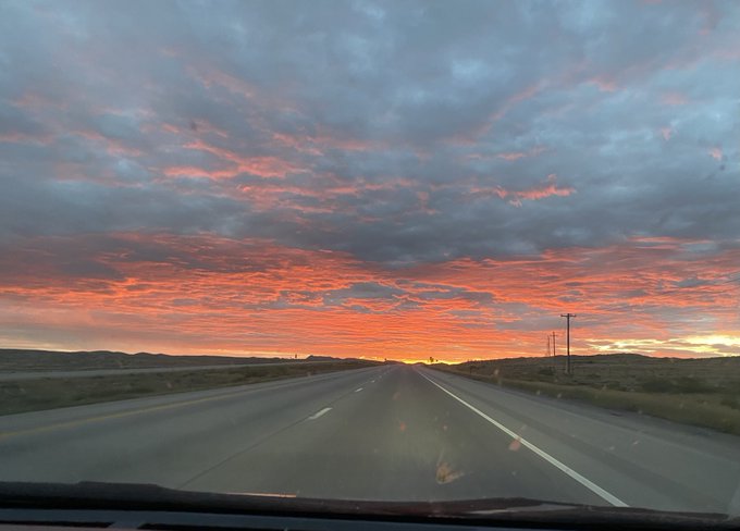 Sunrise in Wyoming. https://t.co/LZwm9qJN0J<a href="/tag/jordancon"class="tags"><span>#jordancon</span></a><a href="/tag/jordancon2024"class="tags"><span>#jordancon2024</span></a>
