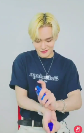 cixseed's tweet photo. — CIX's favorite fragrances, perfumes, colognes, and mists✨🧴🌬️

A thread🧵 for those wondering what the members use to smell good (and so that you can try and buy them too!) https://t.co/03NlmXl8jm