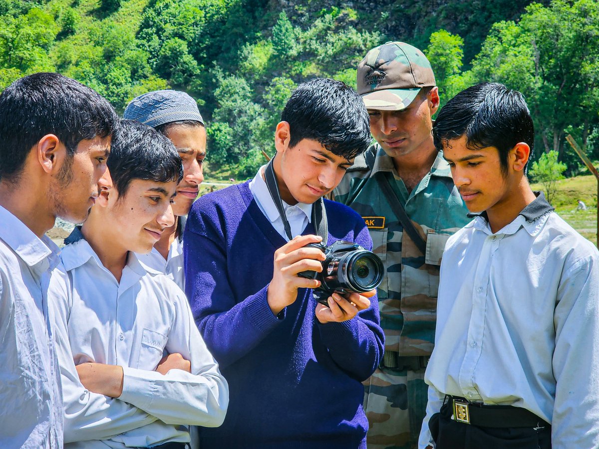 AlamDar1917's tweet photo. WORLD PHOTOGRAPHY DAY
The #IndianArmy organized an event at Govt High School, #Tarabal for celebrating World Photography Day with local students. The aim was to raise awareness about #photography as a #profession. A total of 32 #students participating #photography event. https://t.co/mgcxspuUdK