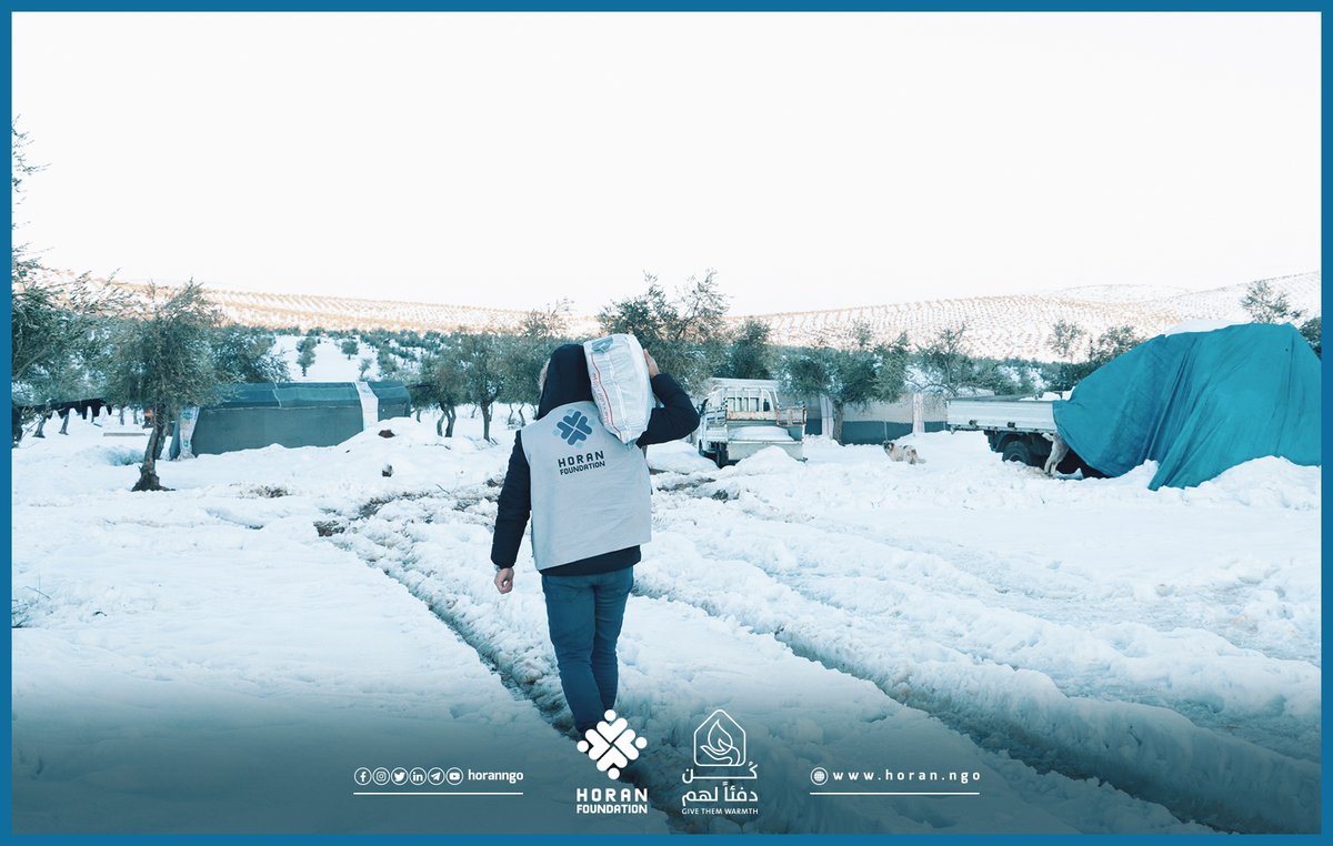 AshrafALMsalam's tweet photo. Thank you for being real-life heroes and helping those in need at all times and under all difficult situations
#HumanitarianDay #HumanitarianHeroes #Syria https://t.co/tL7Ku2tTPb