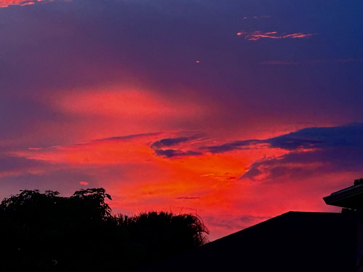 Painted sky sparks nighttime inspiration #sunset #inspiration #poetrywriter #floridasun