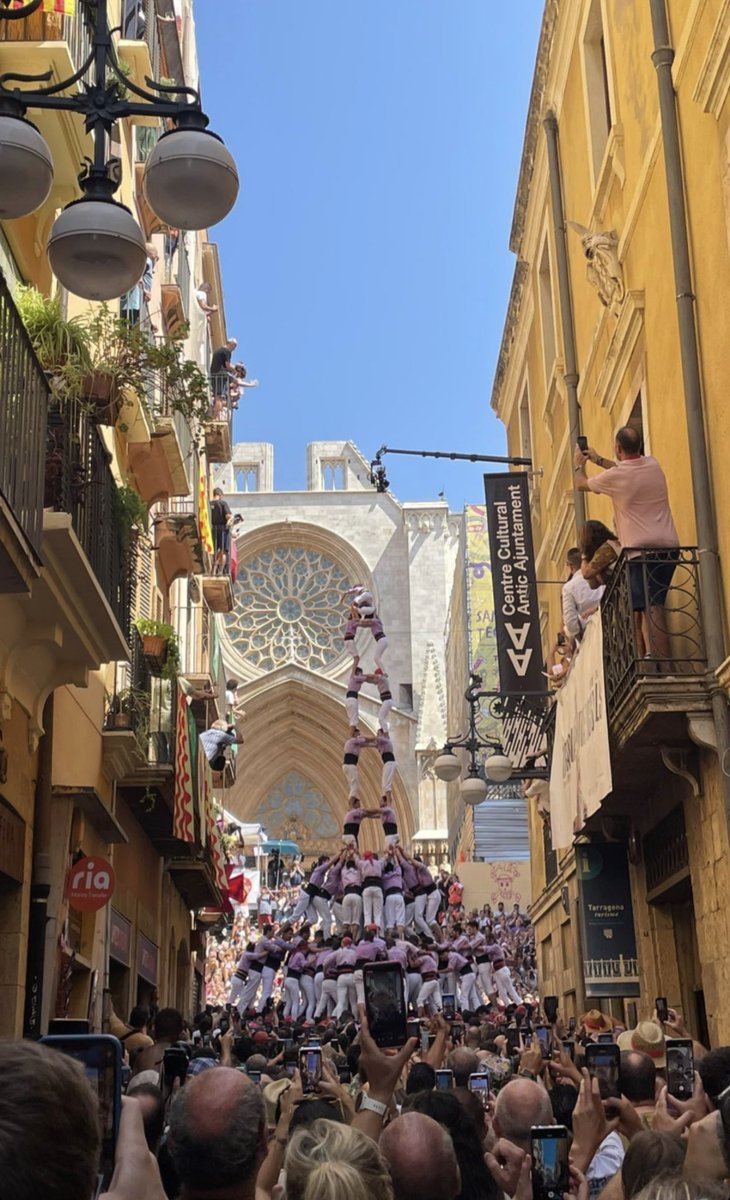 Gm to everyone. Wish you all a great weekend ❤️

Remember to spend some time with your friends &amp; family!

Rate this culture 👇🏽