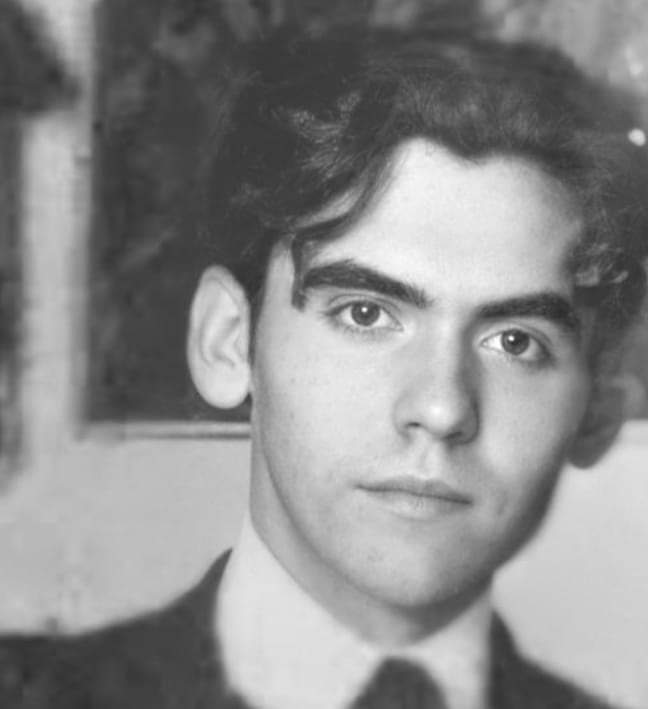 Nacimiento: 5 de junio de 1898, Fuente Vaqueros

Datos del asesinato: 19 de agosto de 1936, Viznar