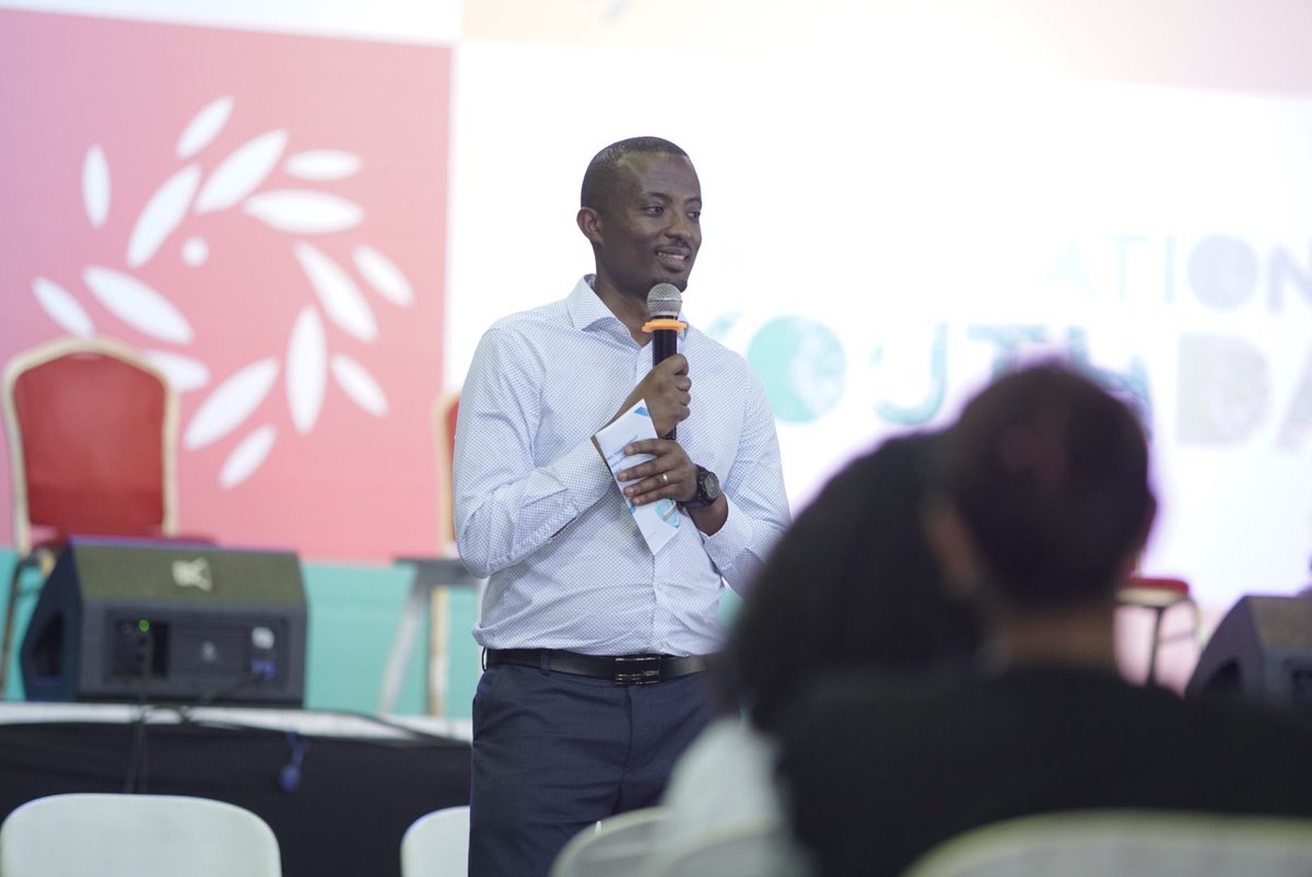 WeyraYouthForum's tweet photo. Anketse Birhanu, Project Coordinator of Youth Employability and Entrepreneurship at SOS Children's Village stated that "Skill is knowledge at hand. Having knowledge doesn't guarantee having skill. Selling your skill is more valuable than selling manpower."#usaidoti #usaidethiopia https://t.co/5G769xWBHU