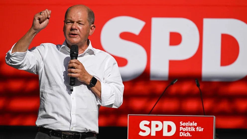 ObiNwodo's tweet image. #German #chancellor #booed again at a rally because of the #war in #Ukraine

On Friday, Olaf Scholz spoke at a #demonstration by the ruling SPD in central Munich, BILD #reports. In addition to the chancellor&apos;s #supporters, his #opponents also came to the #rally.